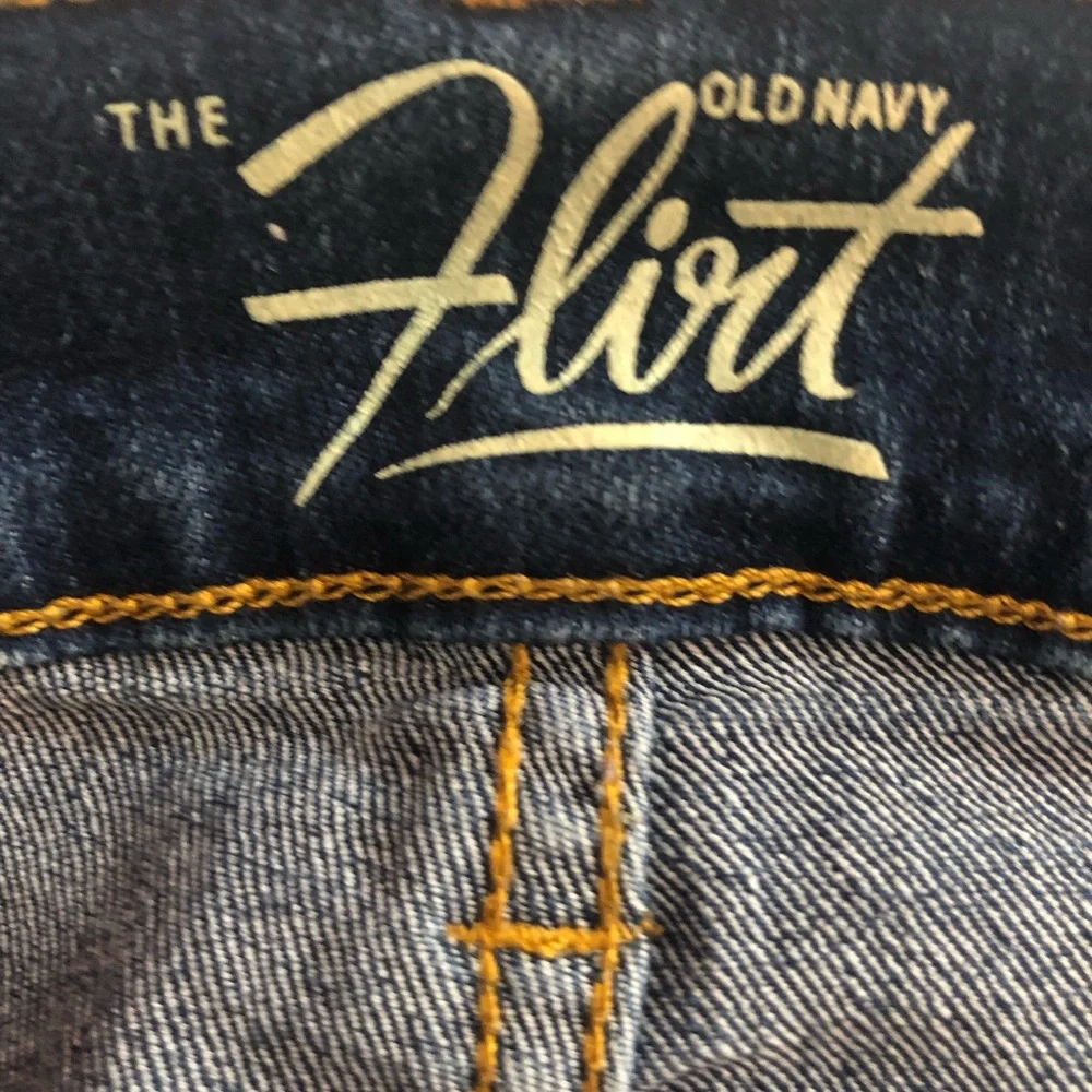 OLD NAVY TEENAGER ZIP UP 5 POCKETS FLIRT CAPRI BRILLIANT BLUE JEANS SZ 14 REG.